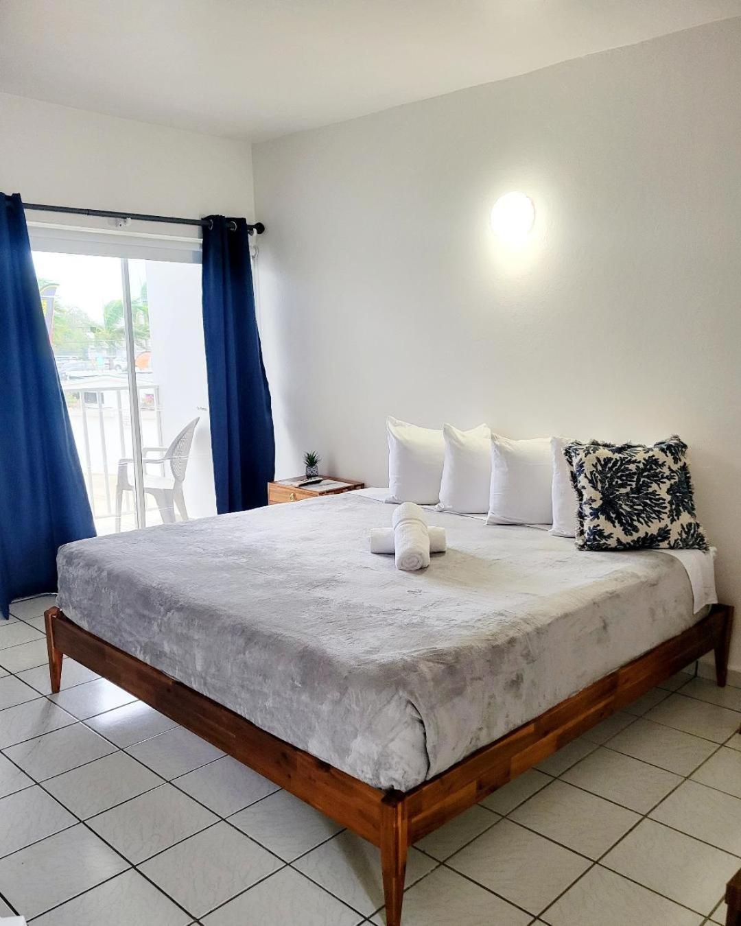Nautilus By La Jamaca Hotels-Downtown La Parguera Lajas Exteriér fotografie
